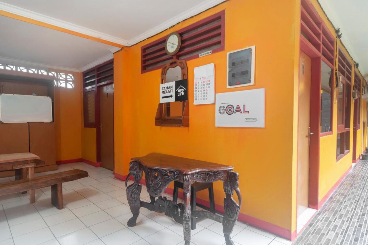 Hotel Oyo Life 3034 Taman Melati Depok Zewnętrze zdjęcie