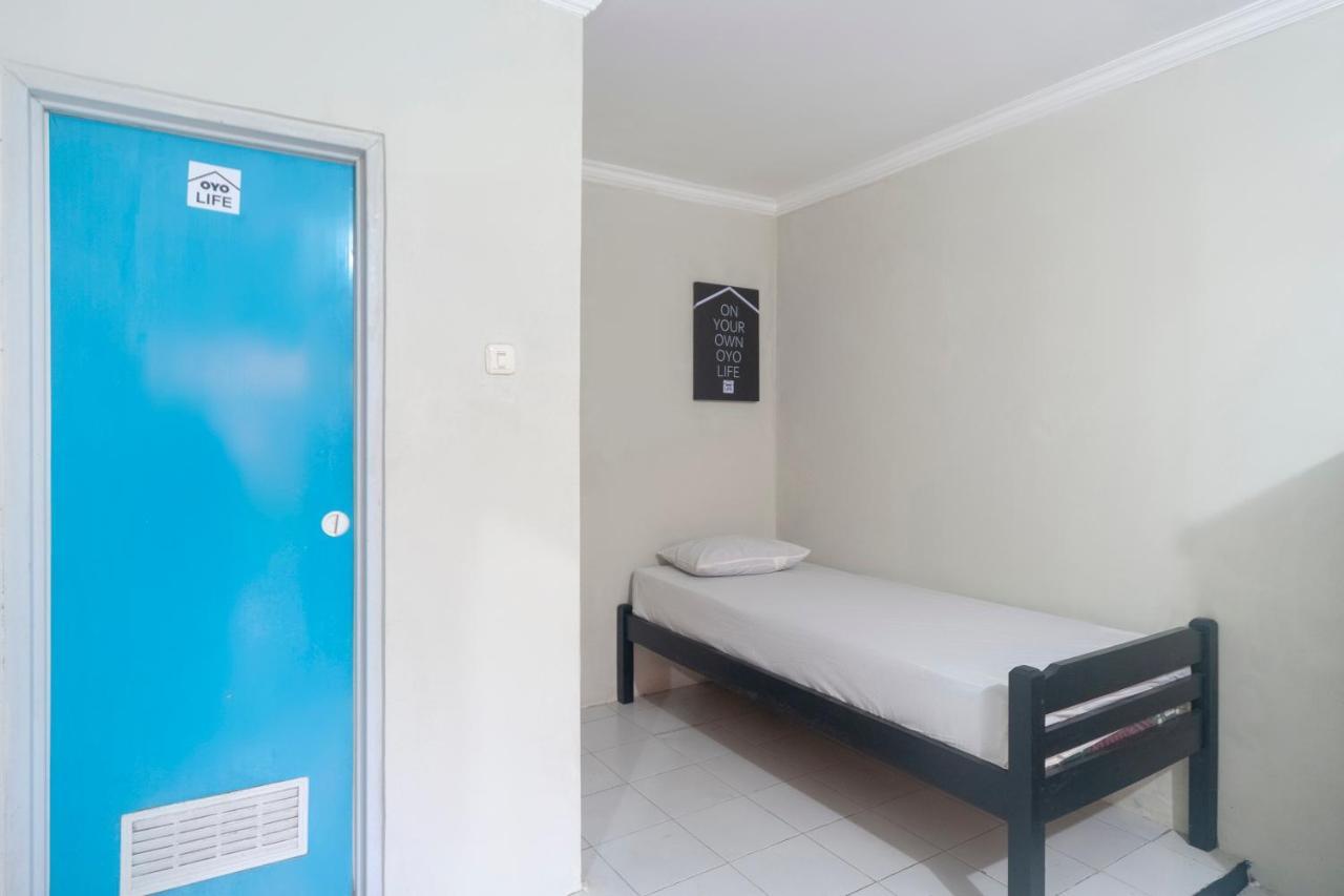 Hotel Oyo Life 3034 Taman Melati Depok Zewnętrze zdjęcie