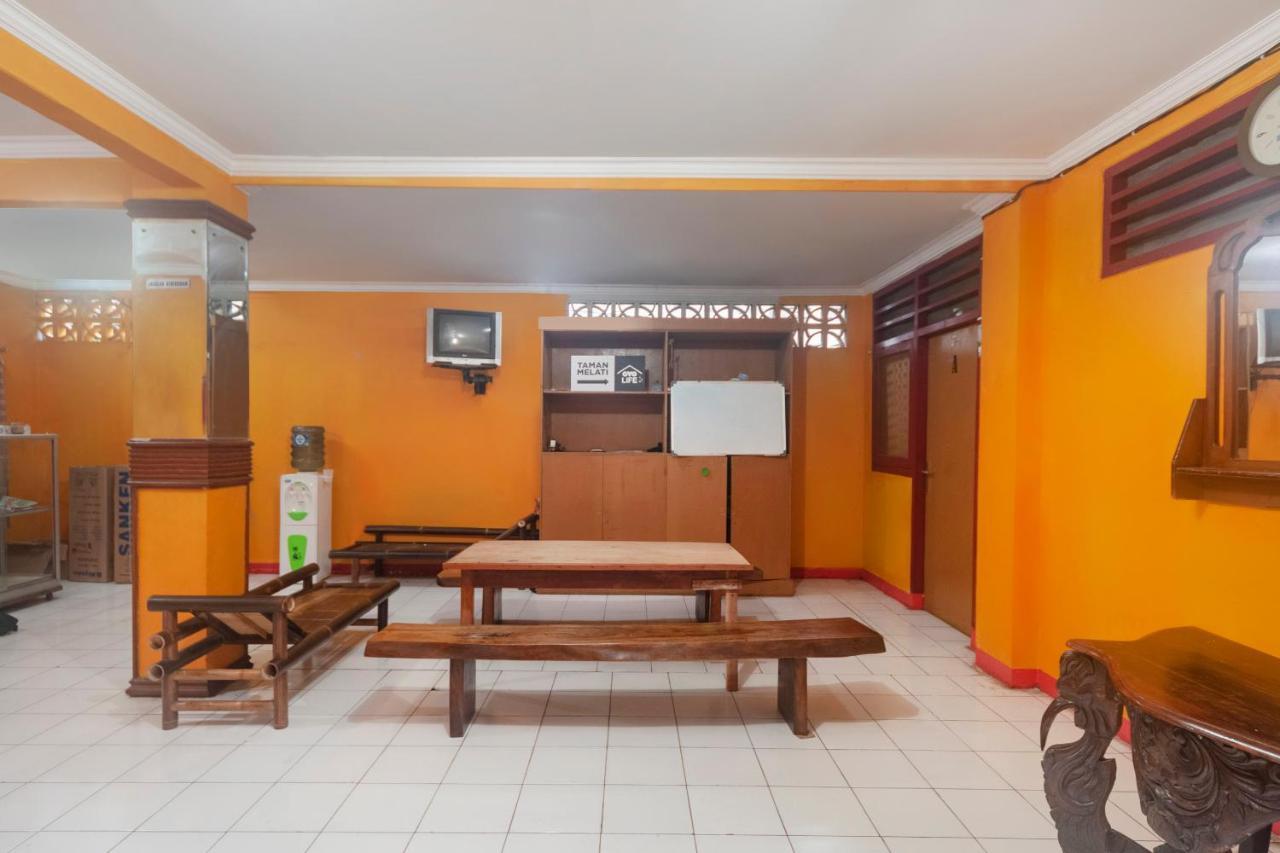 Hotel Oyo Life 3034 Taman Melati Depok Zewnętrze zdjęcie