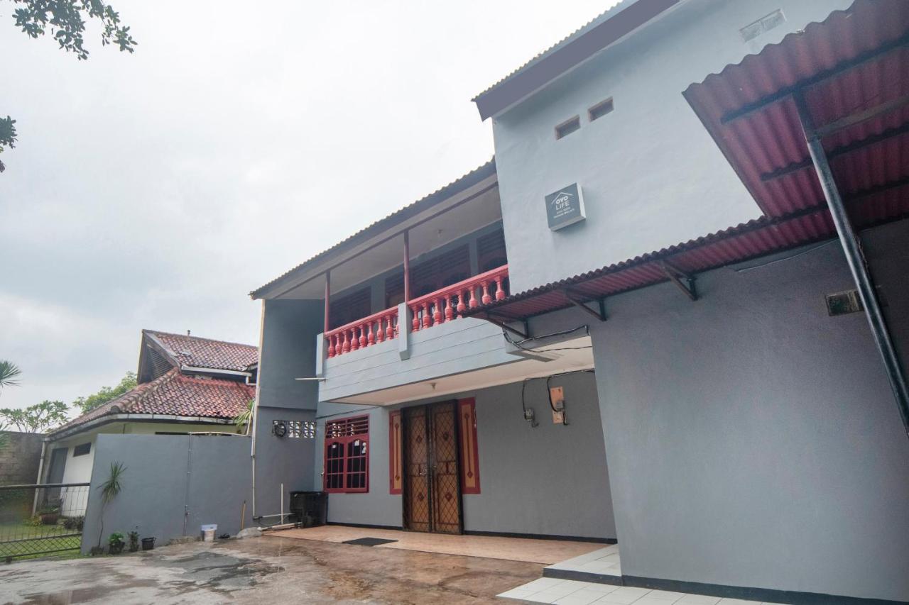 Hotel Oyo Life 3034 Taman Melati Depok Zewnętrze zdjęcie