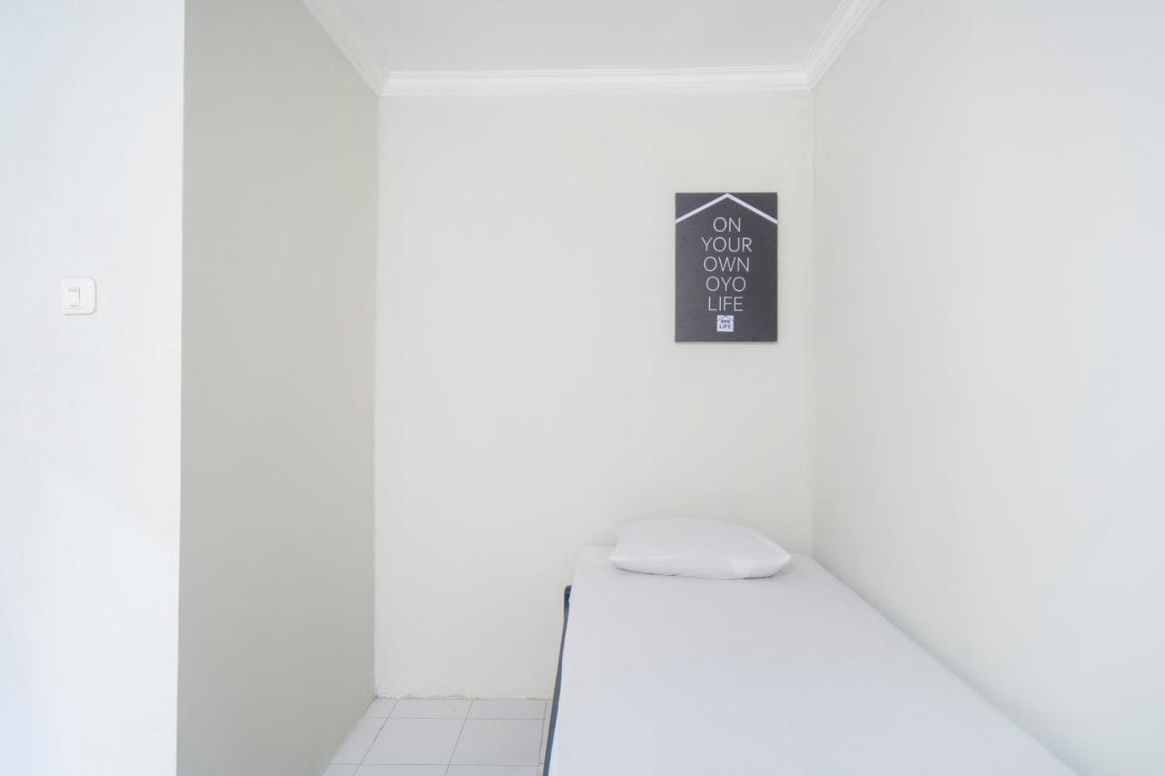 Hotel Oyo Life 3034 Taman Melati Depok Zewnętrze zdjęcie